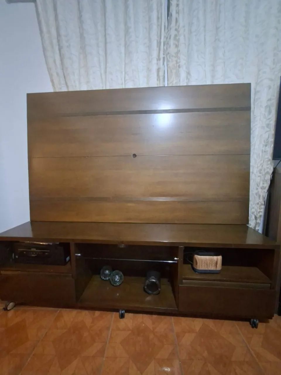 Rack + painel de madeira 