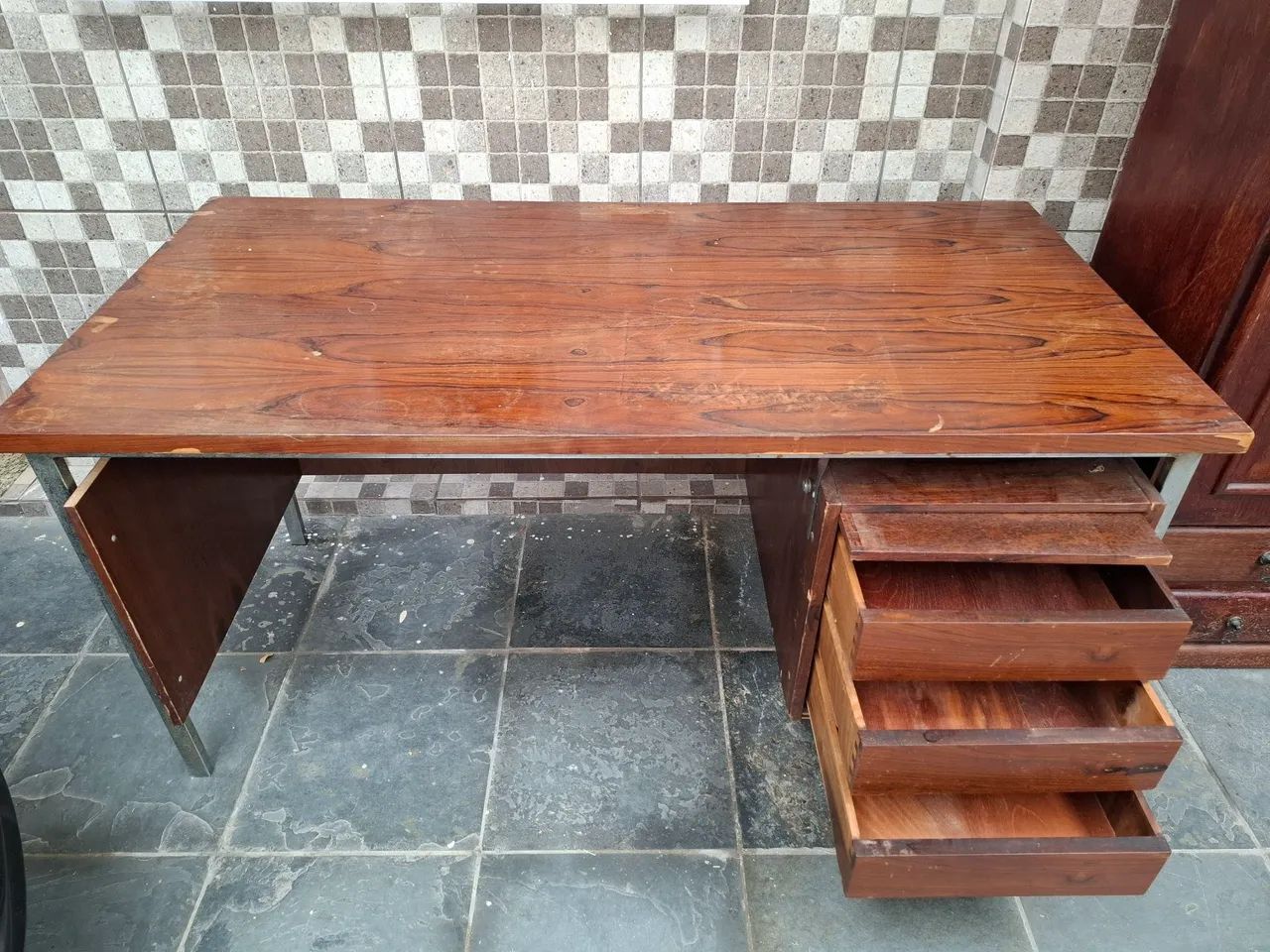 Mesa Escritorio Madeira Maciça  - Foto 2