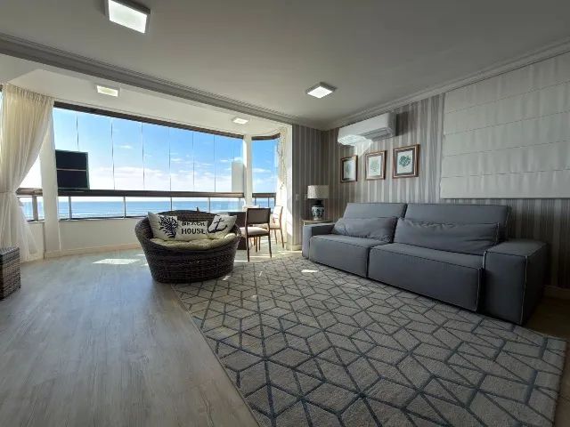 Apartamento Beira Mar no Mar Grosso, Laguna. 