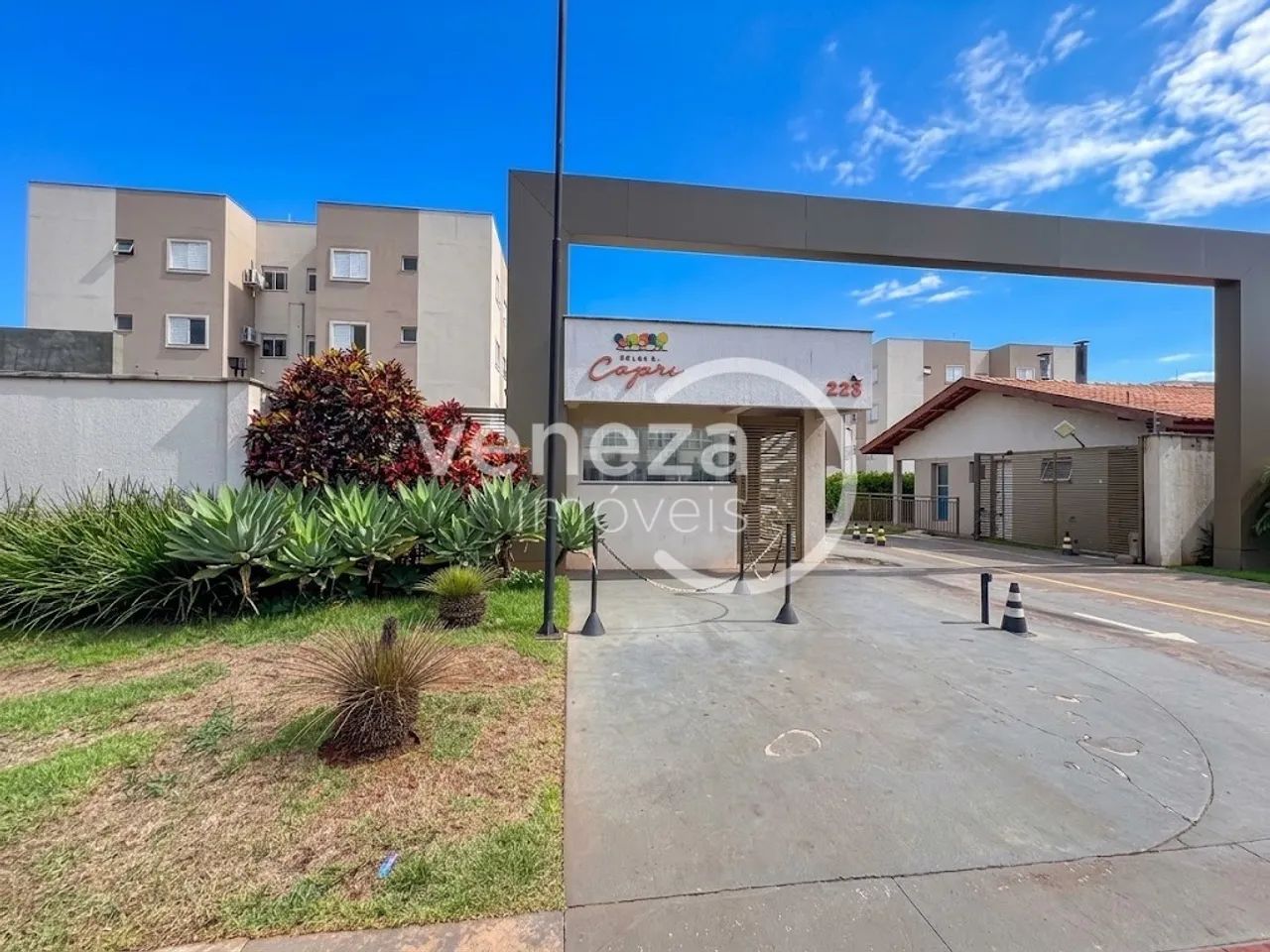 Apartamento para alugar no Edifício Solar Di Capri, Cambé