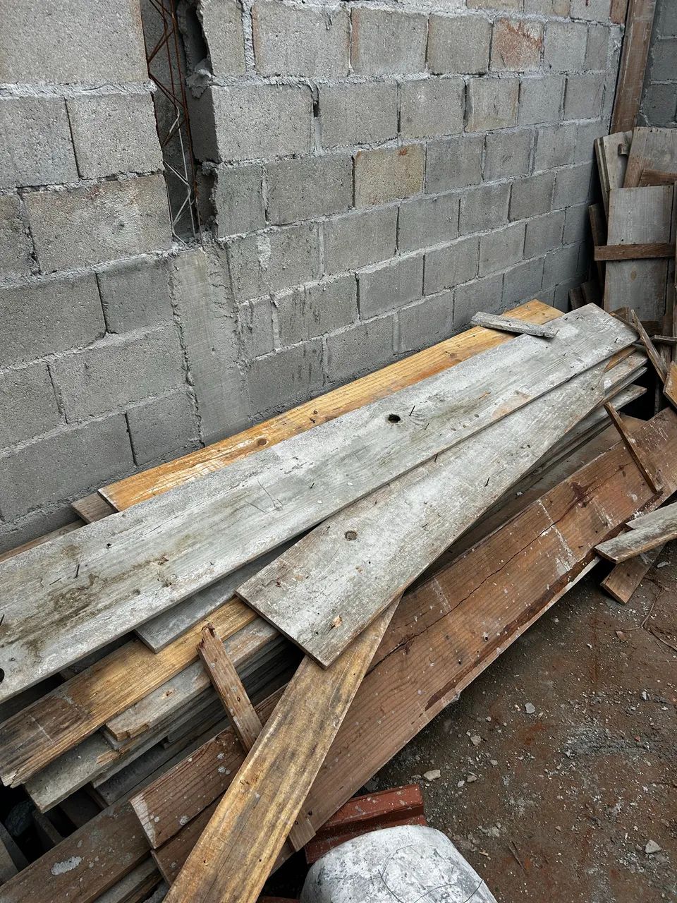 Tábua e pau de eucalipto P/ construção  - Foto 6