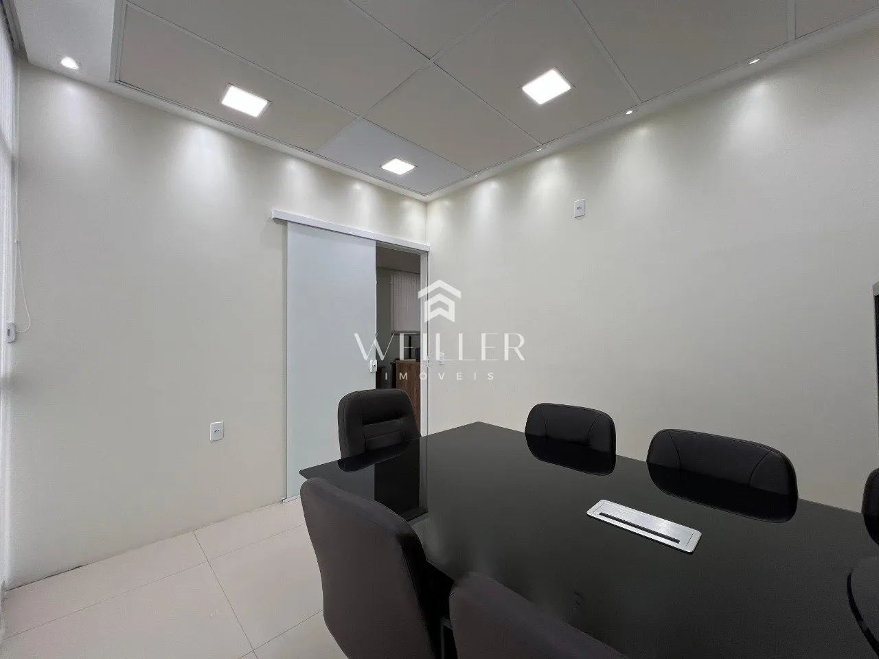 Sala comercial mobiliada para locação no bairro Santa Regina - Foto 12