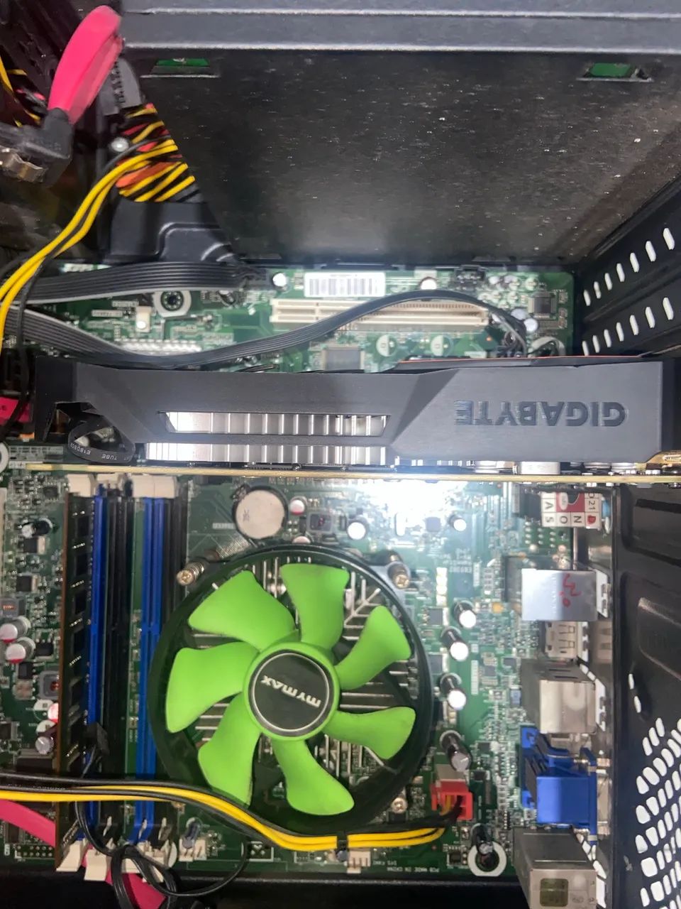 Computador de mesa para retirada de peça ou conserto - Foto 3