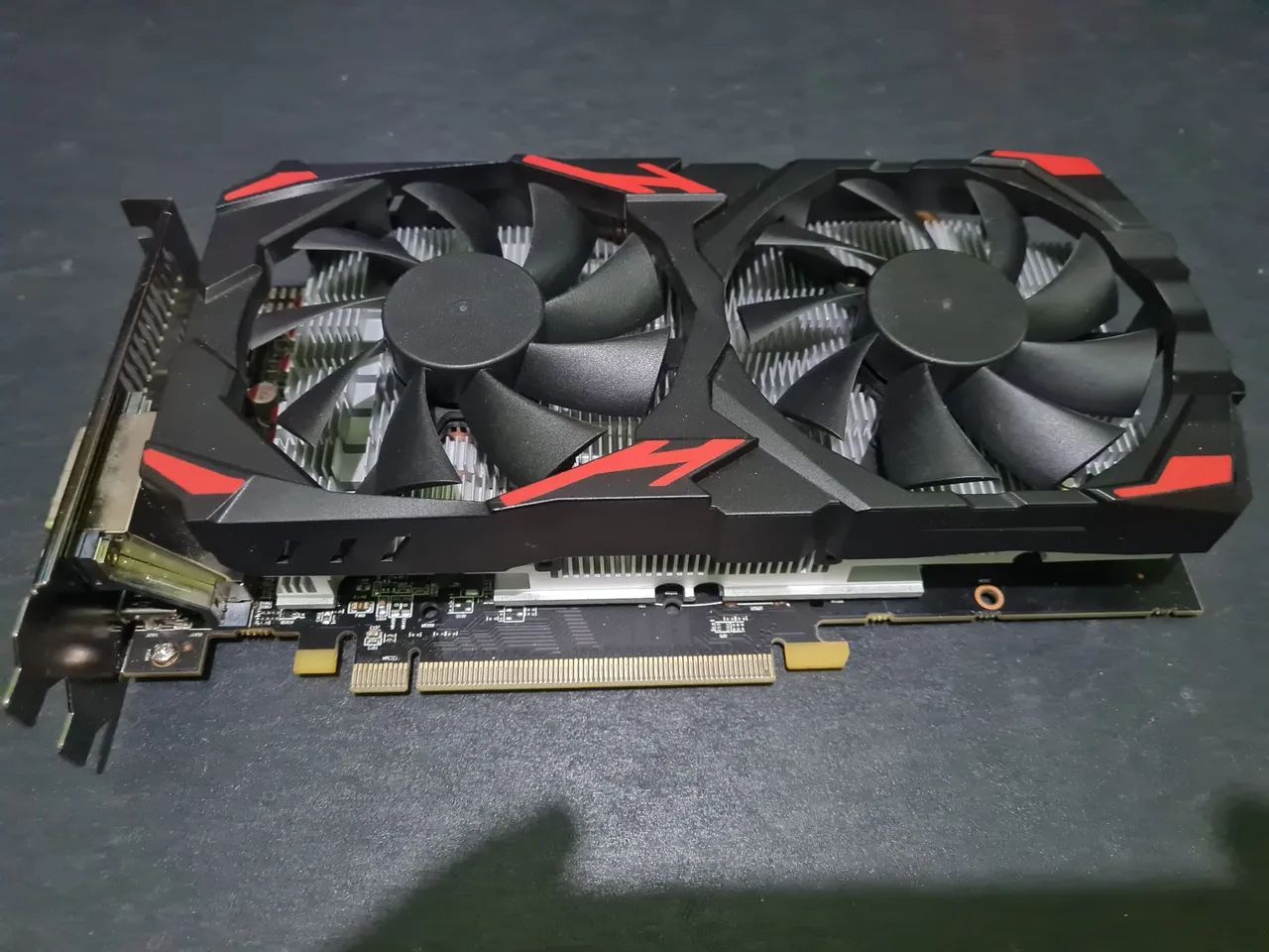 RX580 8GB 2048sp.
