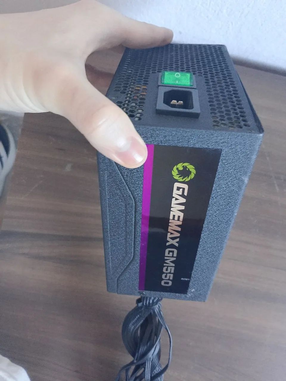 Fonte 550w Gamemax 80 plus