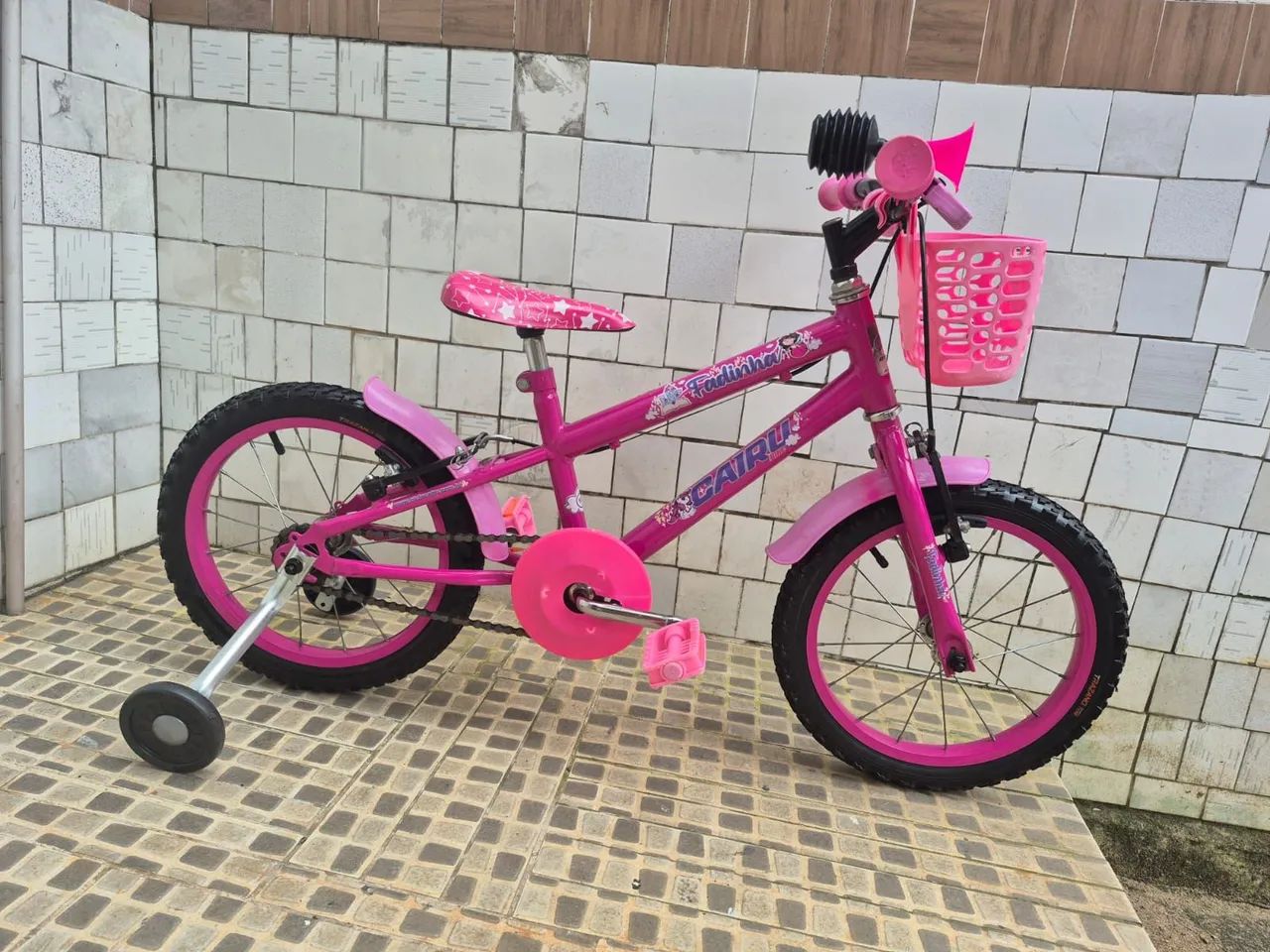 Bicicleta aro 16 Cairu semi nova 