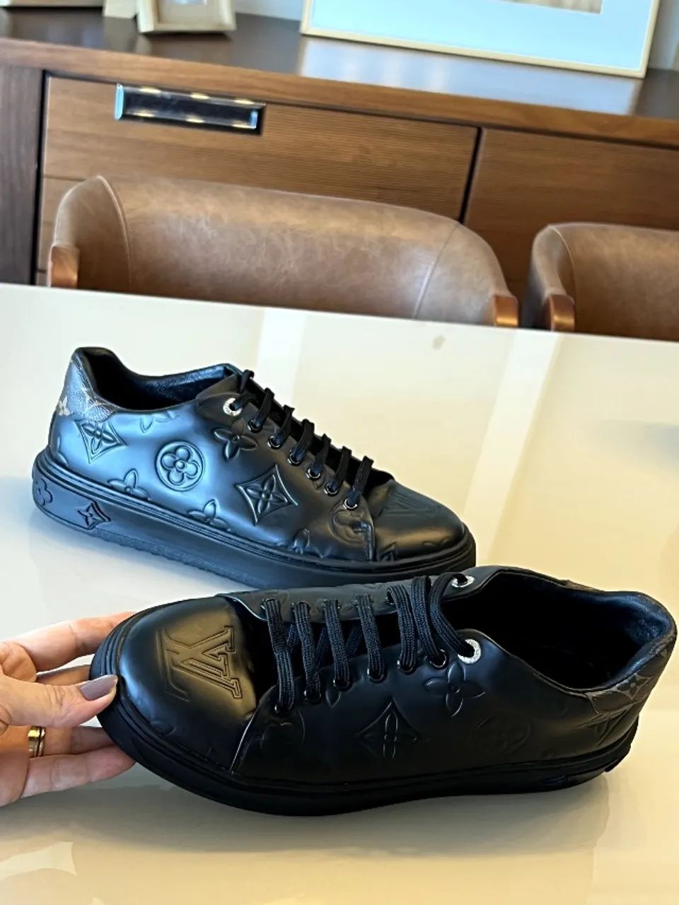 TÊNIS PRIMEIRA LINHA LOUIS VUITTON  - Foto 2