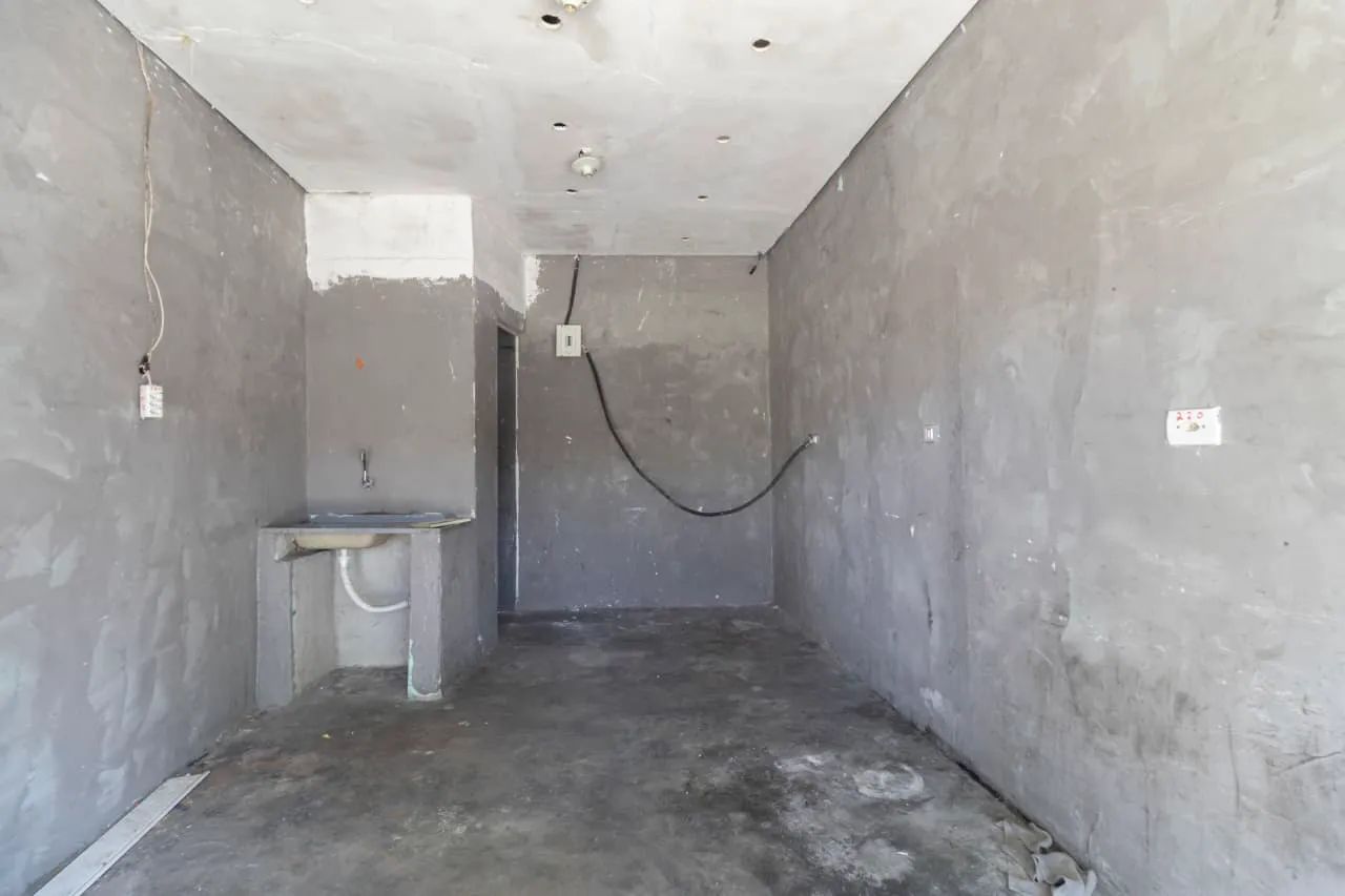 Sala comercial na Praça Doutor Raul Borges da Rocha, 300 - sala 3  13 m²