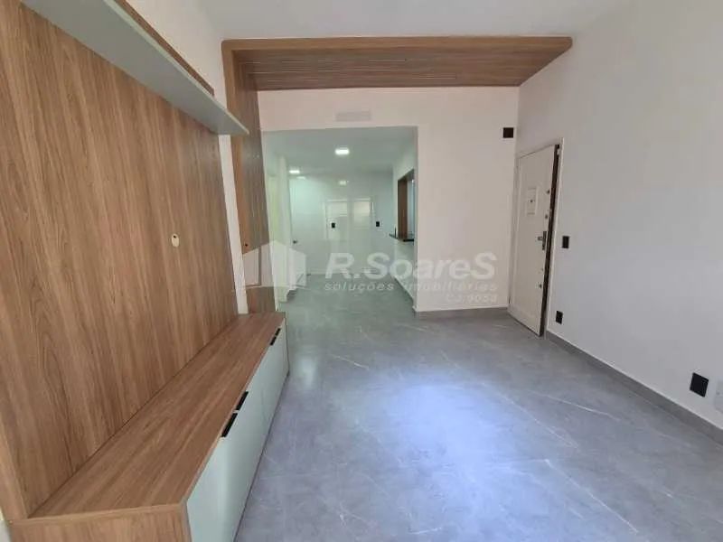 Sala/Quarto reformado ao pés da praia da Urca! - Foto 5