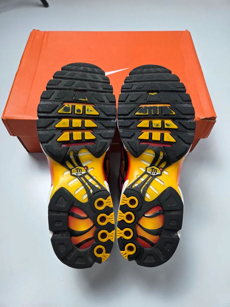 Air max plus TN "Yellow Pink Gradient" Tamanho 40 - Foto 4