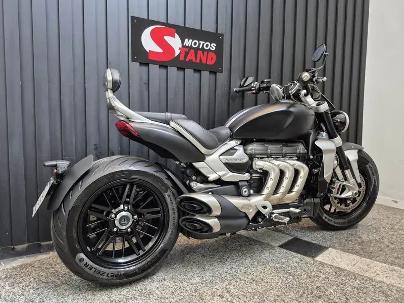 Triumph Rocket 3 50 cc  - Foto 5
