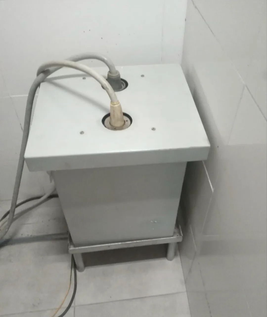 Vendo Comando e Trasformador de raios-x - Foto 3