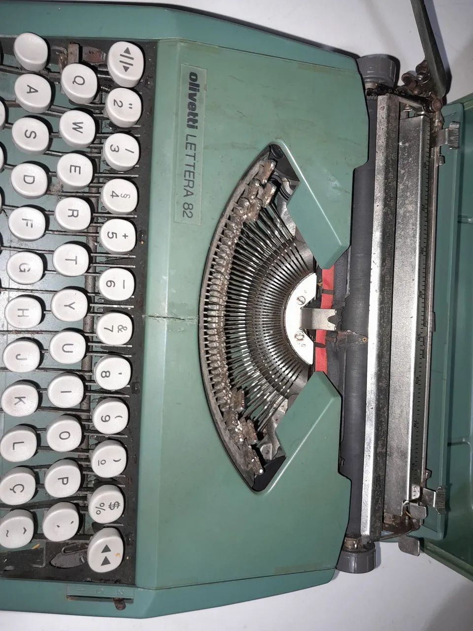 Working Typewriter65569097952898124