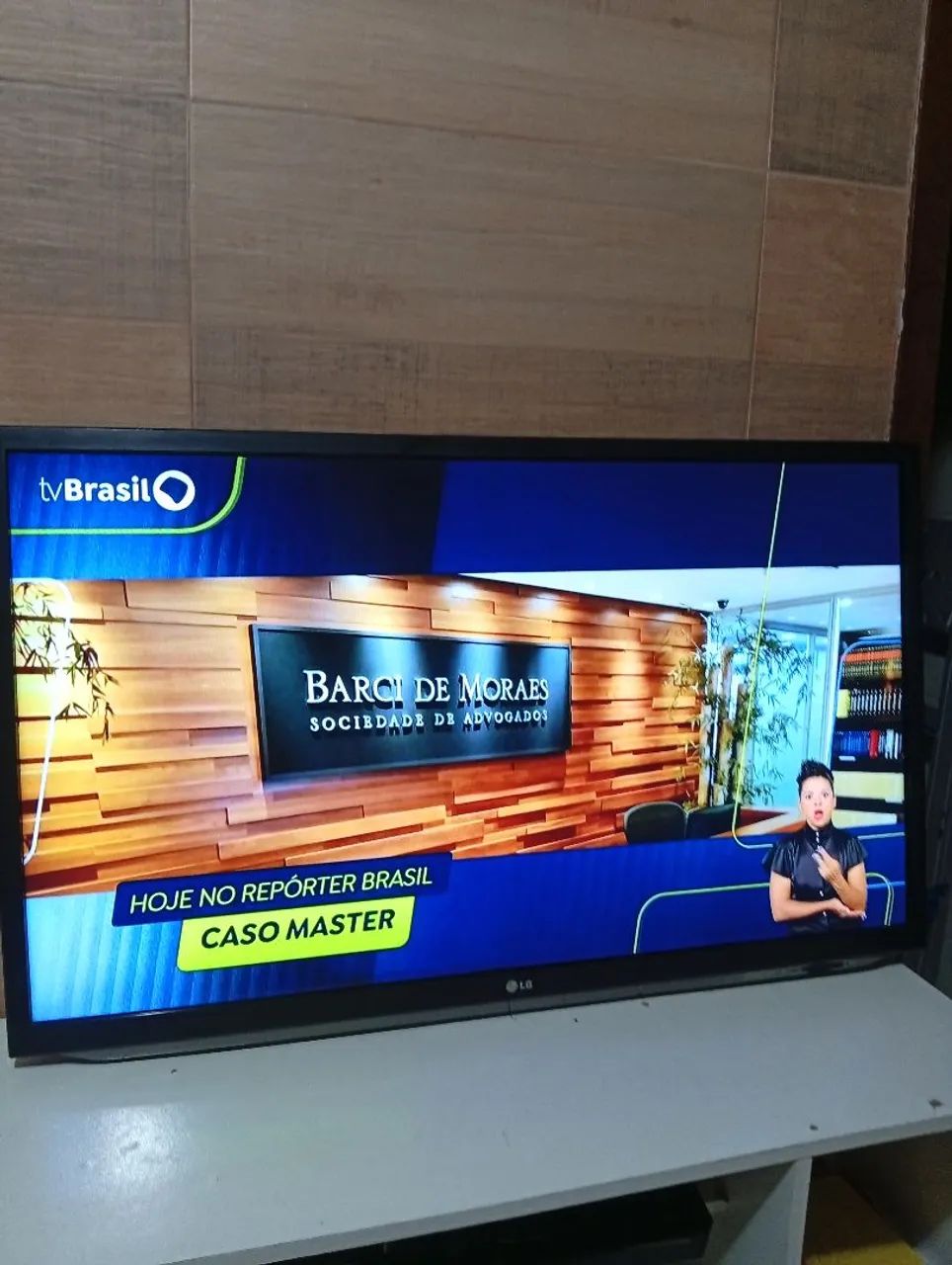 Tv LG Full HD internet HDMI USB ótima imagem controle  - Foto 2