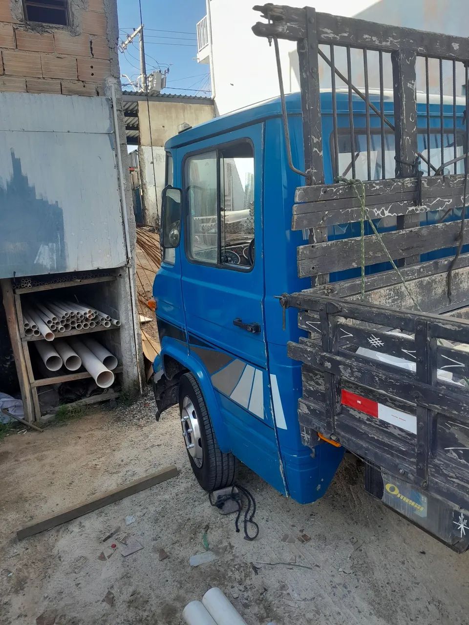 Caminhão 608 D 3/4 - Foto 2