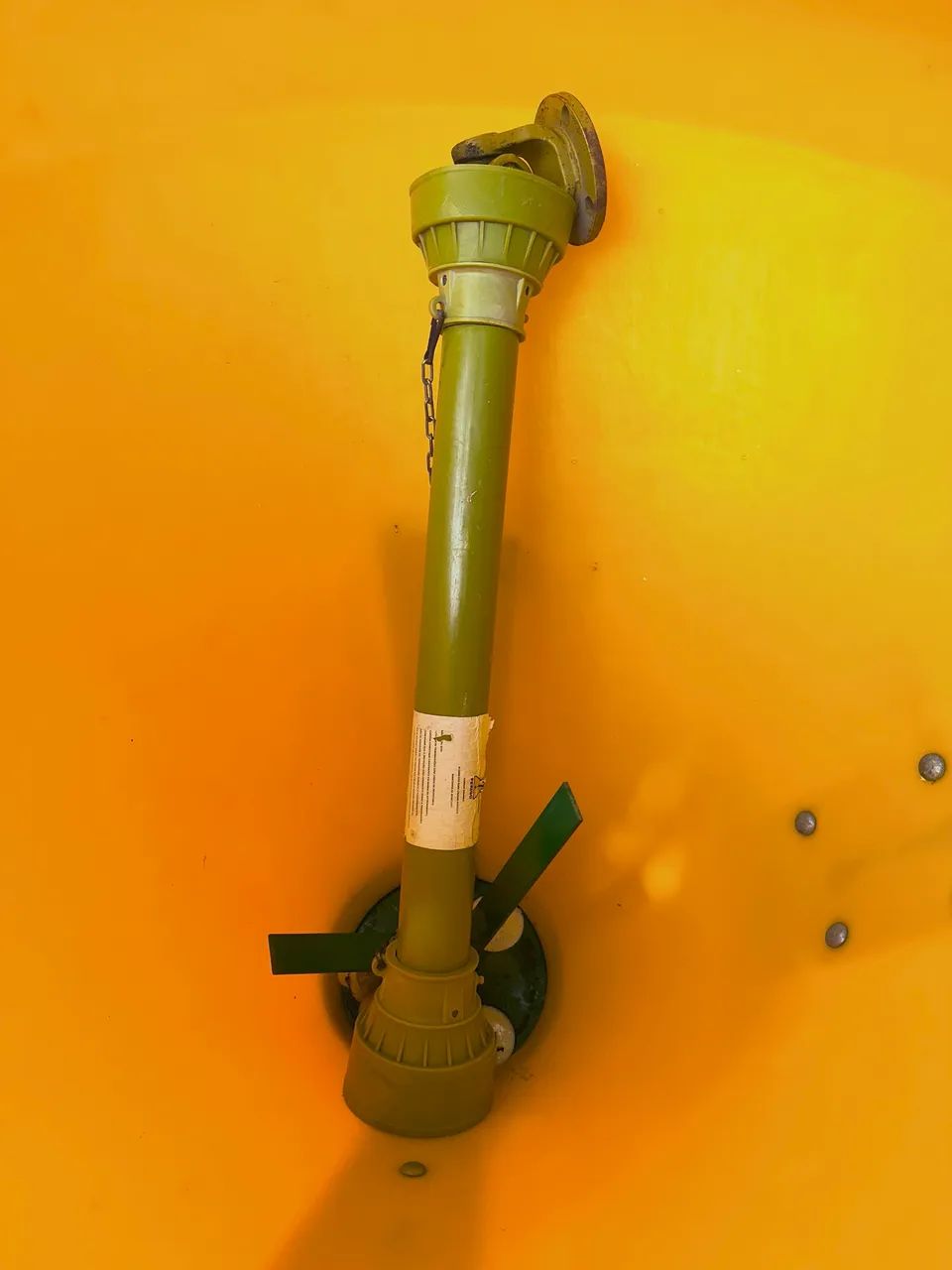 Distribuidor MQ 600 com disco e cardan - Tratores e máquinas agrícolas -  Centro, Boa Vista 1468515194 | OLX