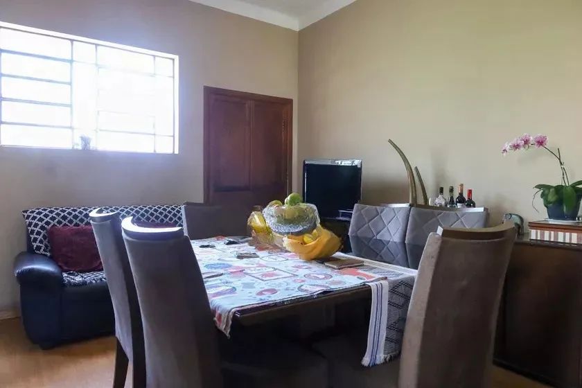Casa à Venda - Nova Suíssa, 4 Quartos, 300 m2 - Foto 5