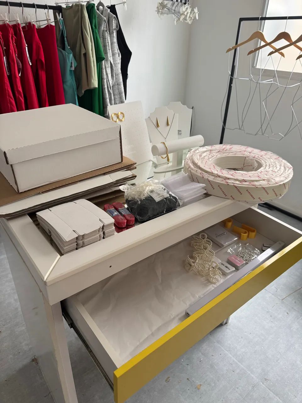 Estrutura + estoque para montar sua loja de roupas - Foto 3