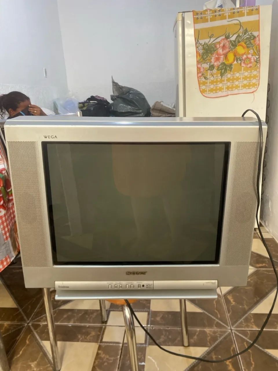 Vendo televisão antiga 