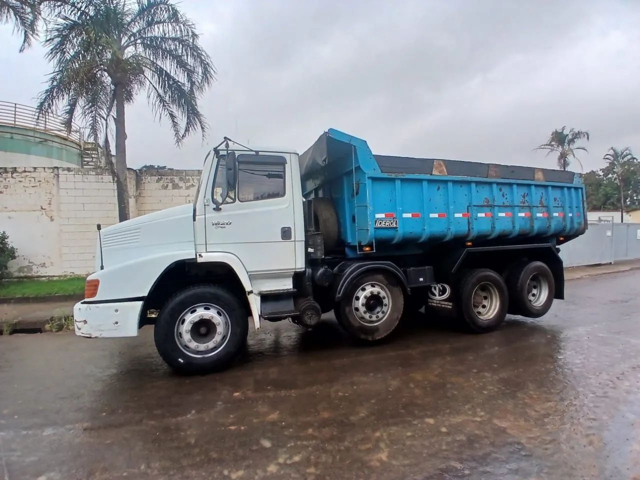 Vendo caminhão 1620