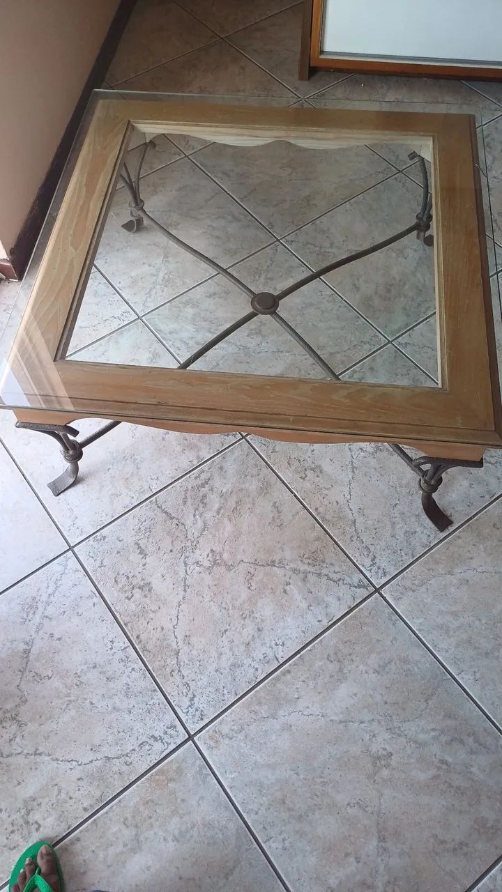 Vende-se Mesa de Centro