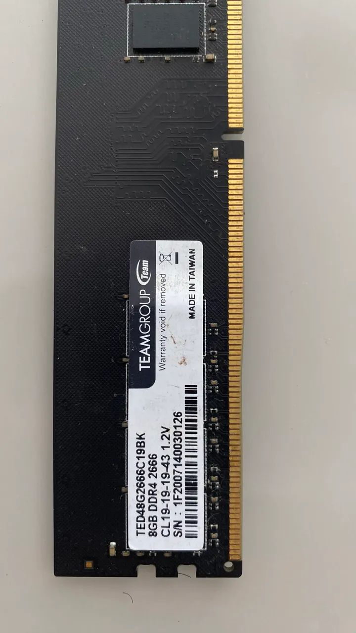 4 pentes de memoria ram 3 ddr3 e um ddr4 - Foto 2