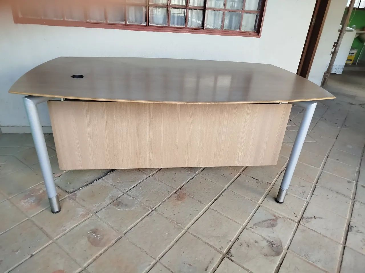 Mesa escritório com gaveteiro e cadeira  - Foto 3