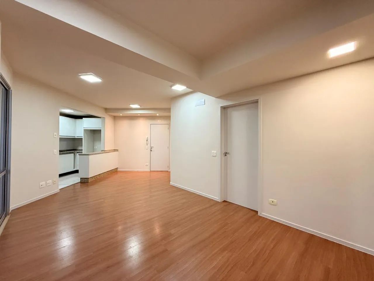 Apartamento para alugar em Maringá, Zona 08, com 2 quartos, com 75 m², Brisas Bella Cittá - Foto 3