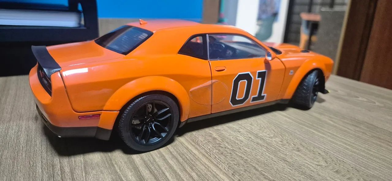 Miniatura solido 1 18 Dodge Challenger  - Foto 4