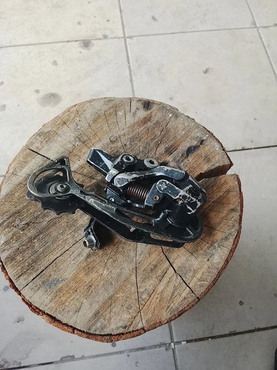 Câmbio traseiro shimano Deore Shadow , 9 velocidades. 