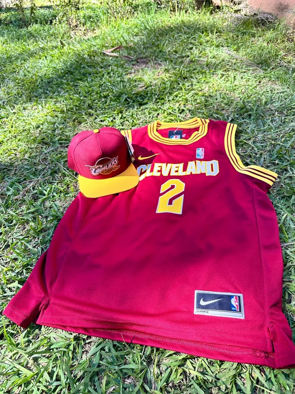 Kit Camisa Basquete + Boné Cleveland Cavaliers 