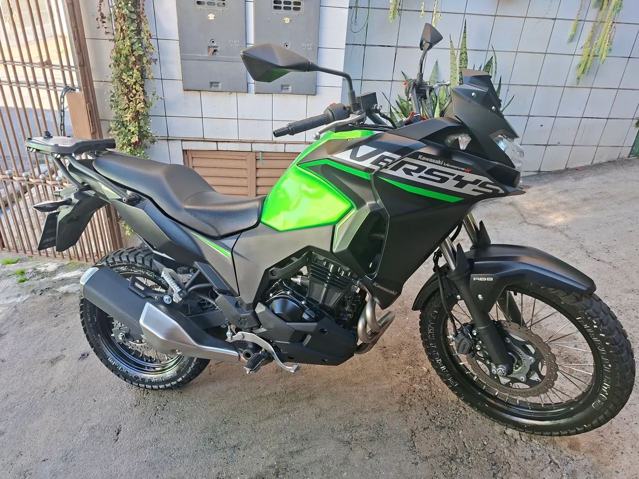 Versys 300x  - Foto 2