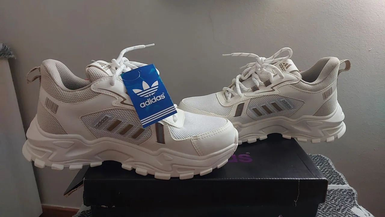 Tenis Adidas