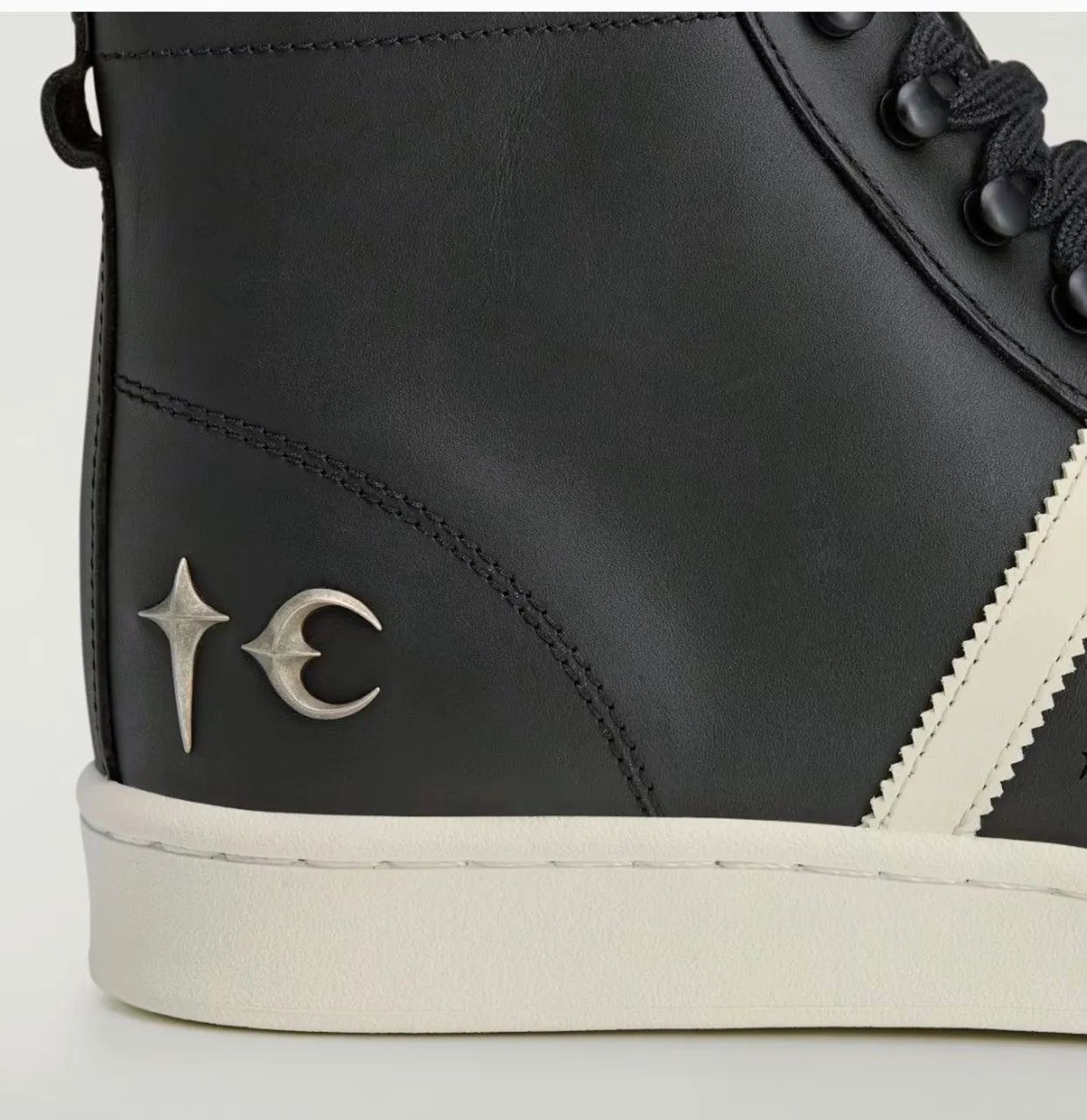 Boot Luxe TC Superstar Adidas preto e branco 37 - Foto 4