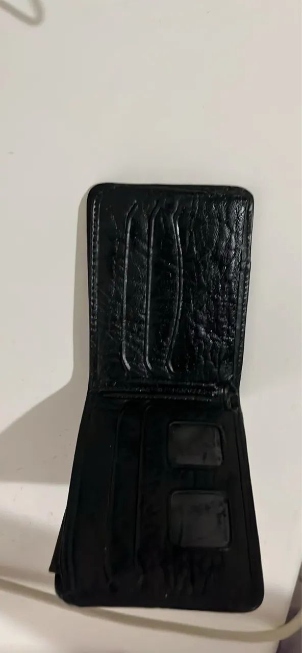 Carteira Mitty  em Couro | Espaçosa e Elegante 