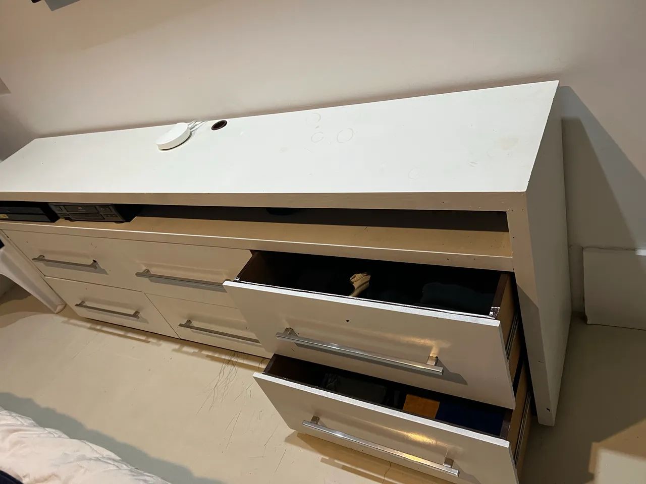 Cômoda Branca com 6 Gavetas e Nicho - Ampla e Funcional - Foto 4