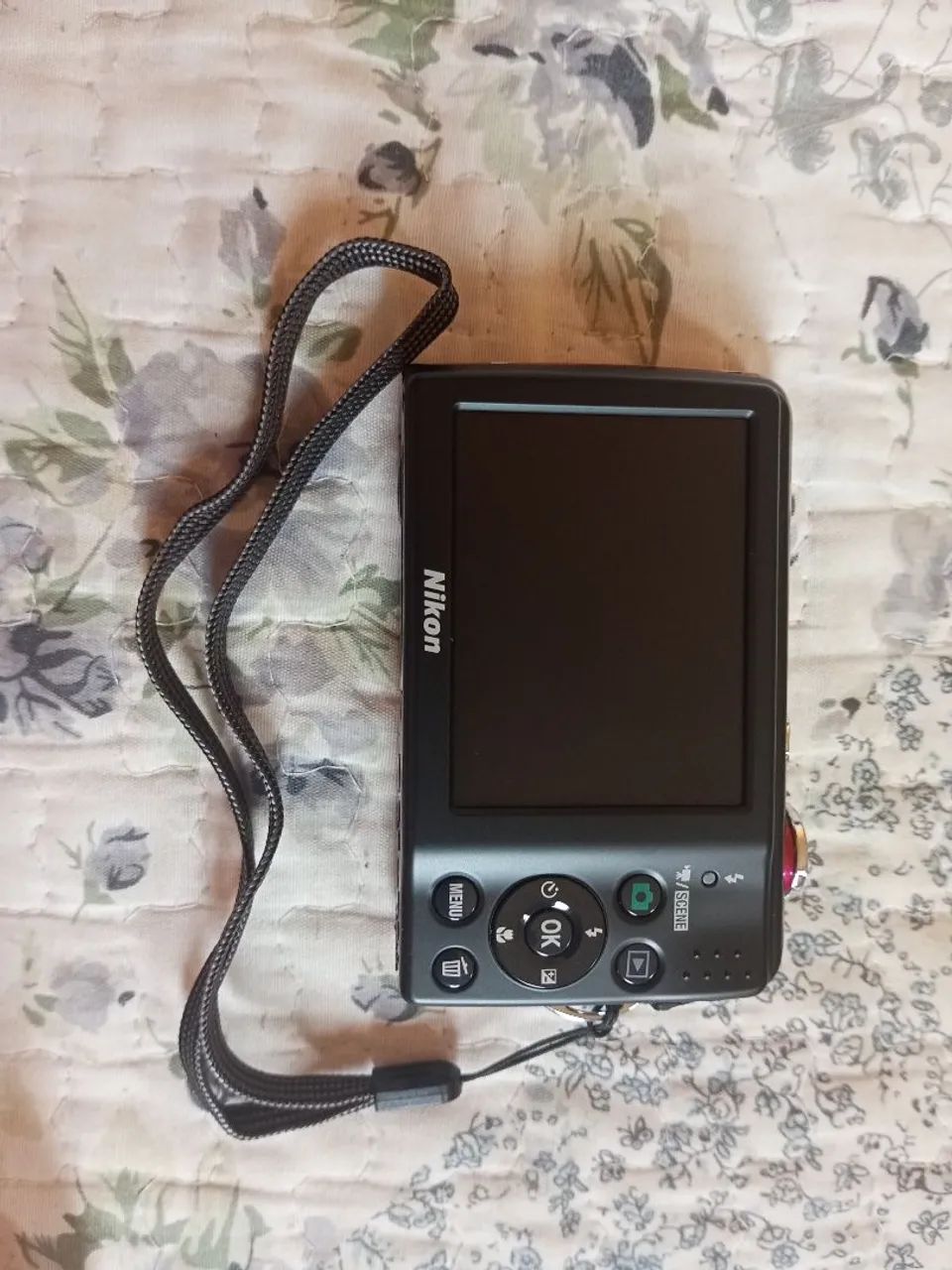 Câmera Nikon Coolpix L23 NA CAIXA COMPLETAMENTE NOVA - Câmeras e