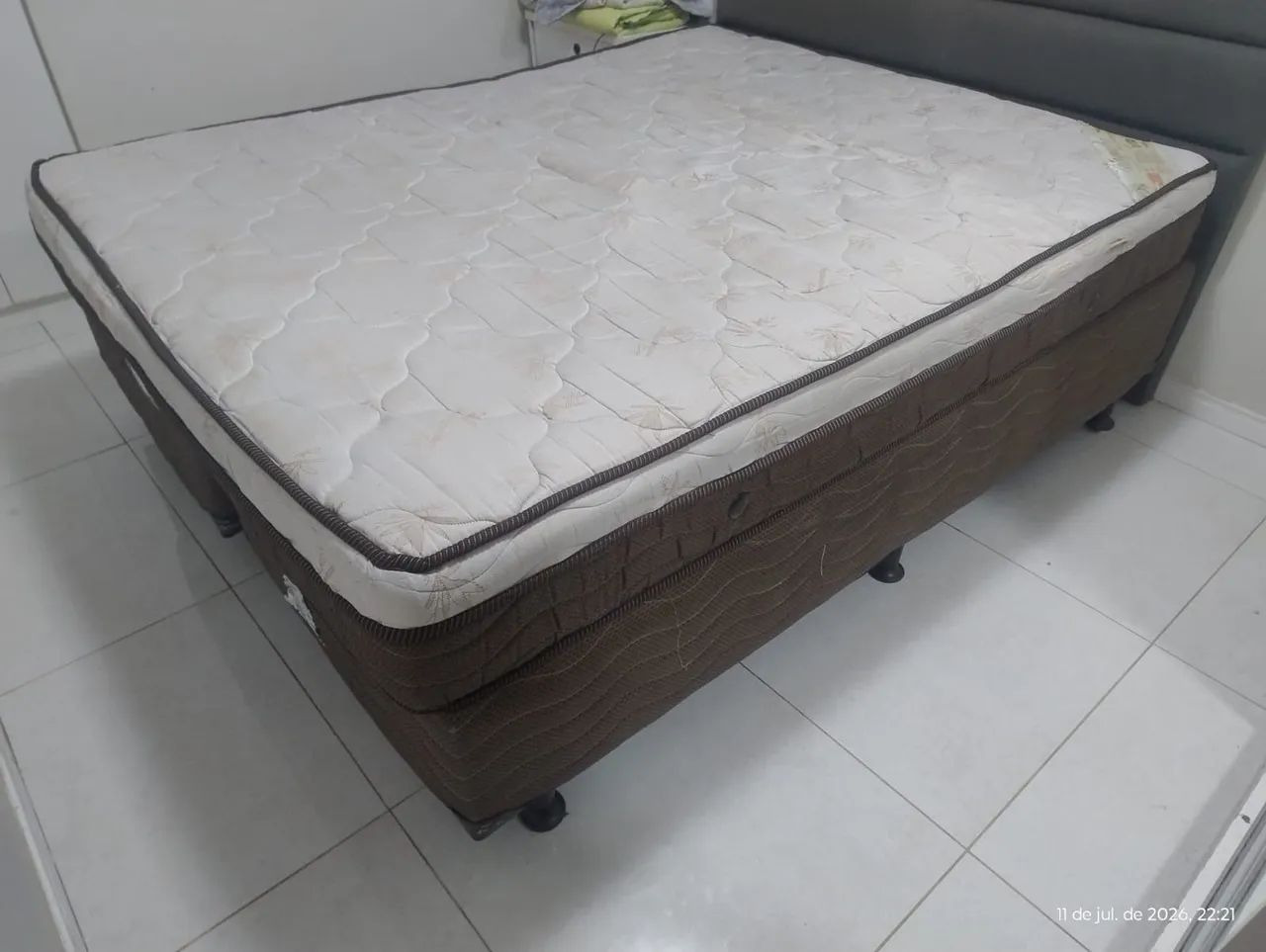Cama box Queen Ortobom 