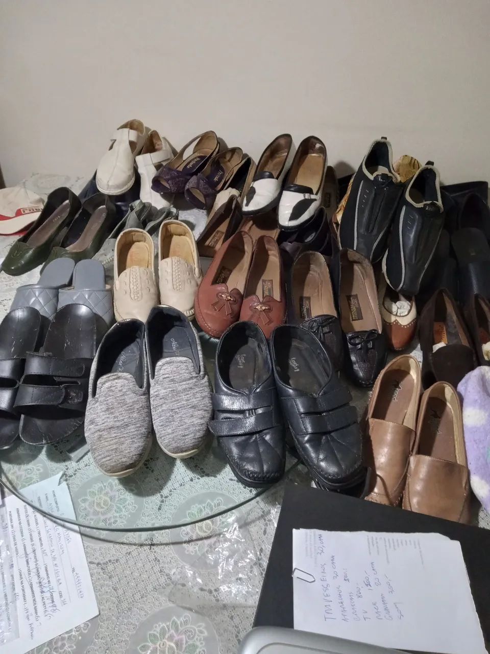 Sapatos e chinelos de pouco uso num. 37