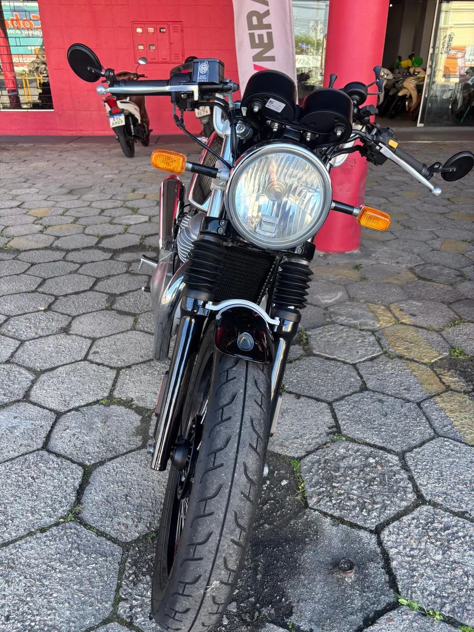 Royal Enfield Continental GT 660 cc  - Foto 4