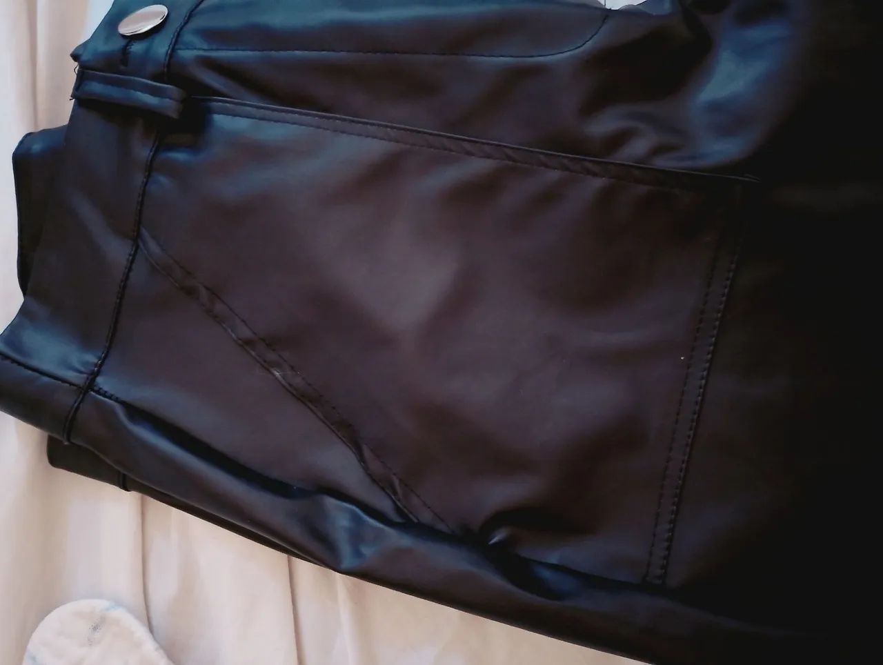 Calça cargo tecido PU - Foto 3