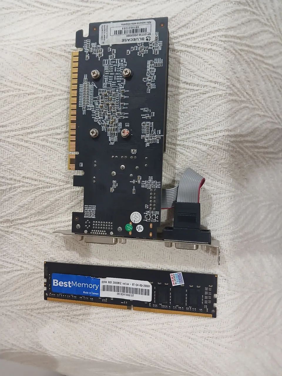 PLACA DE VIDEO + MEMORIA