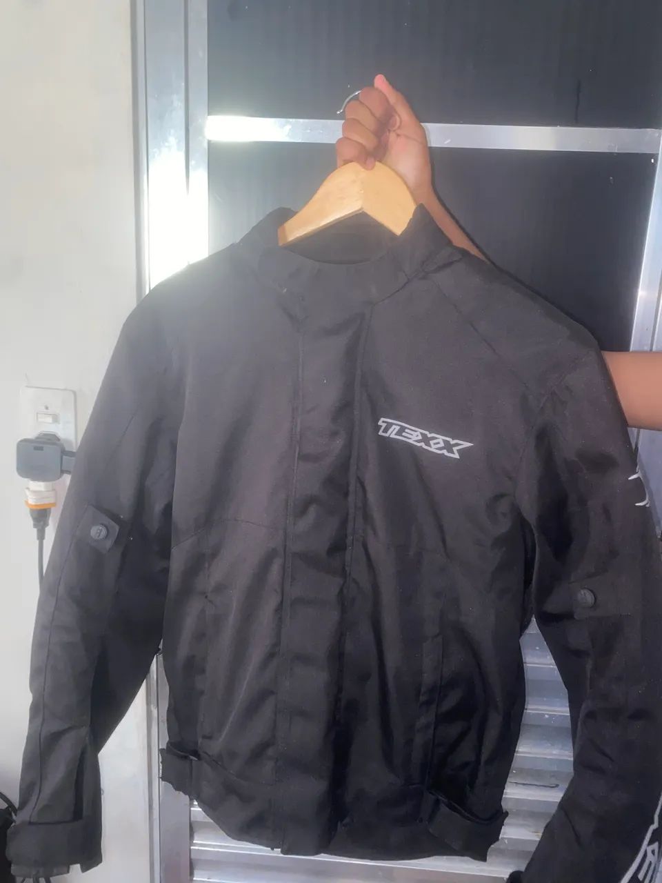 Jaco da TEXX  tam L , com detalhe no braço  - Foto 2