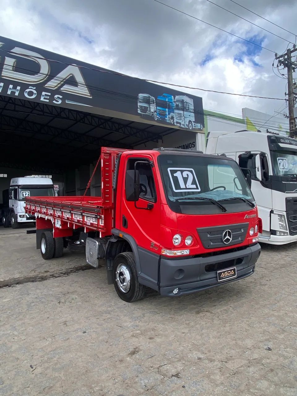 M/Benz Accelo 815 ano 2012 - Foto 2