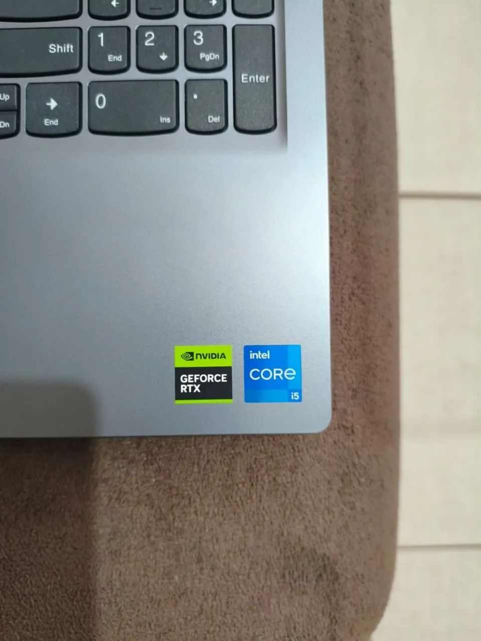 Notebook Lenovo Loq (modelo:15IAX9E) - Foto 3