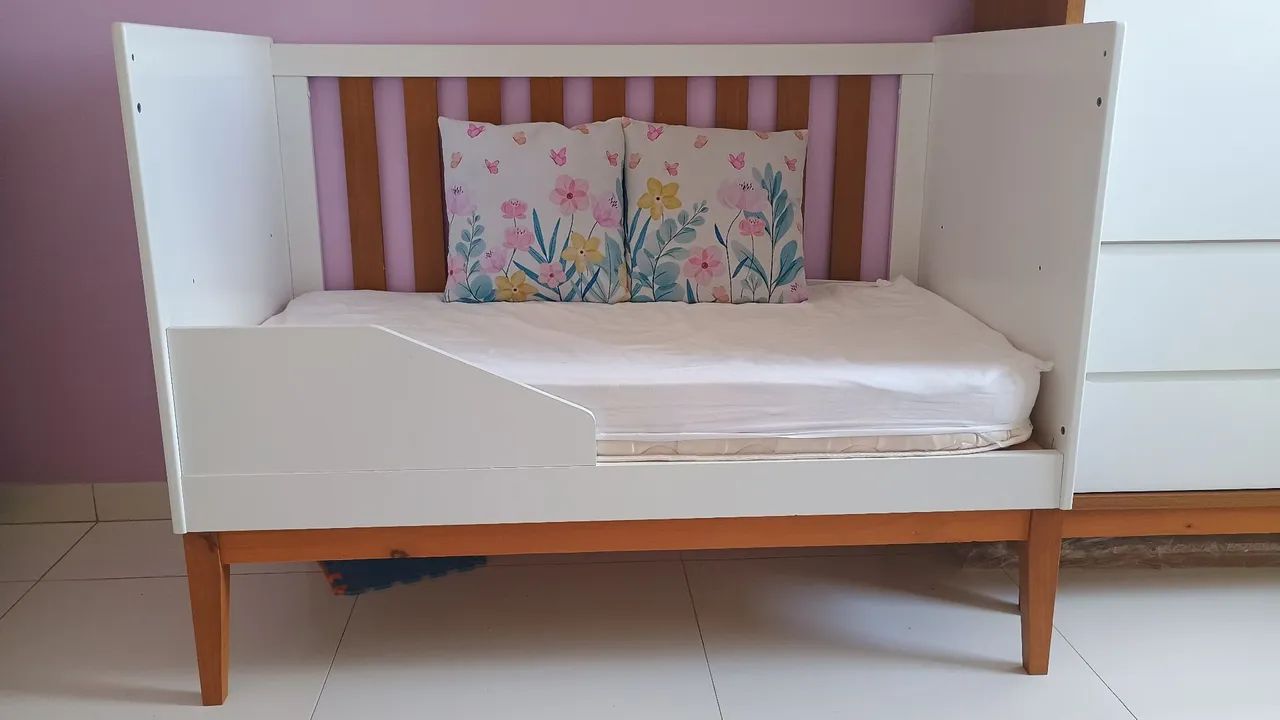 Berço mini cama. MDF e Madeira (Reller)