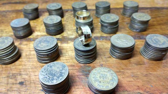 Moedas antigas de mil reis para confecção de alianças 200 unidades R$220,00 Reais