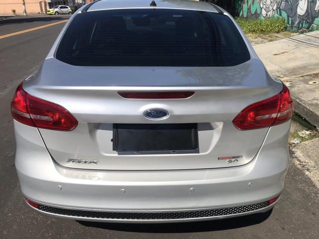 Ford Focus Sedam Power Shifit 2016 - Foto 20