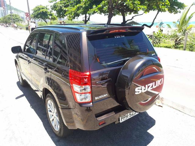 Suzuki grand vitara 2015 baixíssimo km "3500" carro de garagem - Foto 6