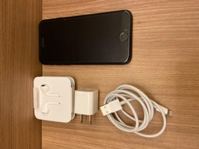IPhone 7 Jet Black 128Gb - Foto 2